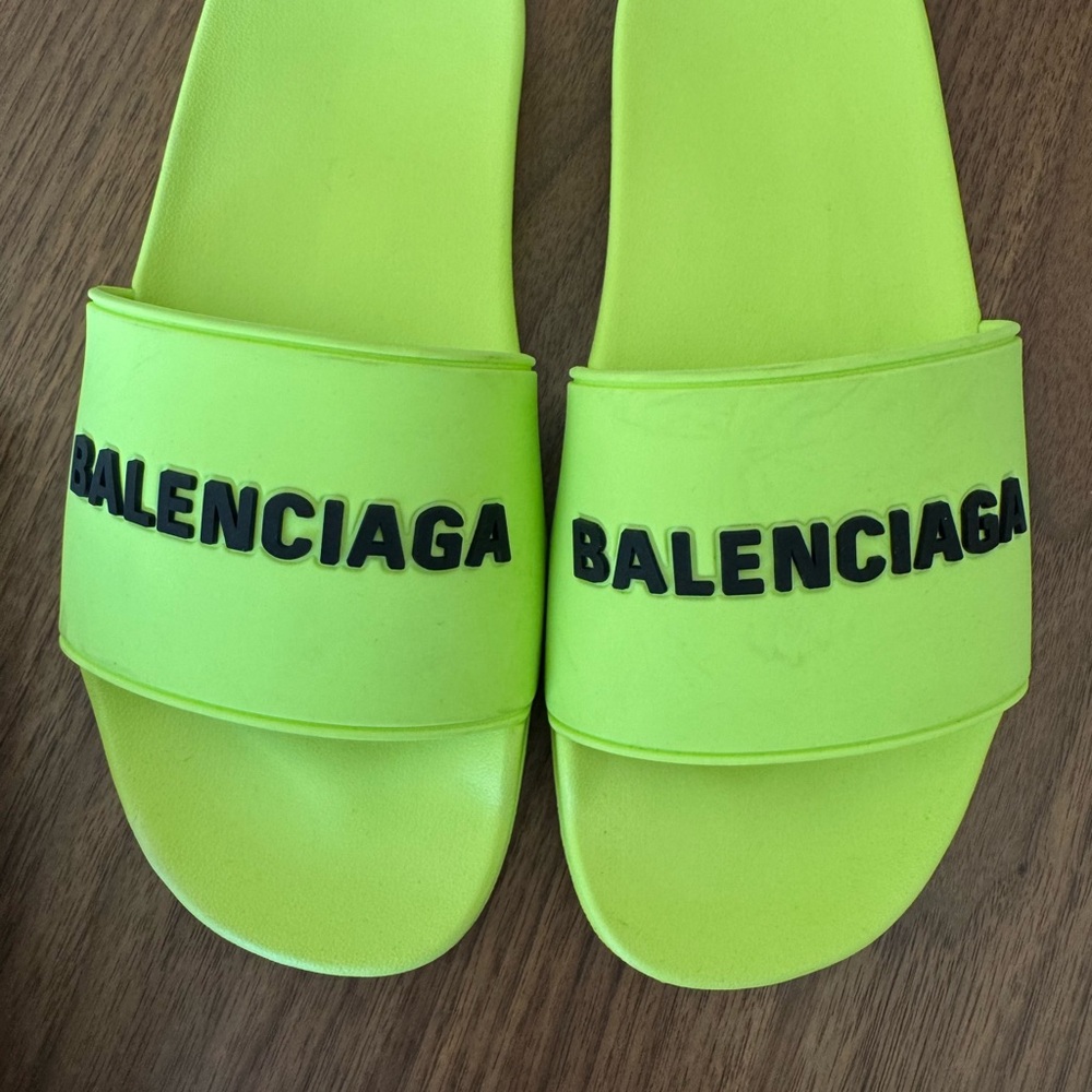 Balenciaga Pool Slides - Picture 5 of 5